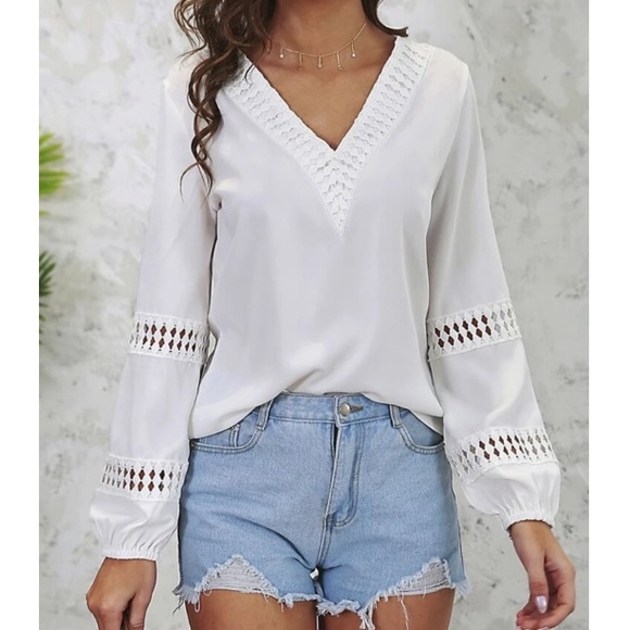 White  contrast lace V neck lace insert top - Picture 1 of 4